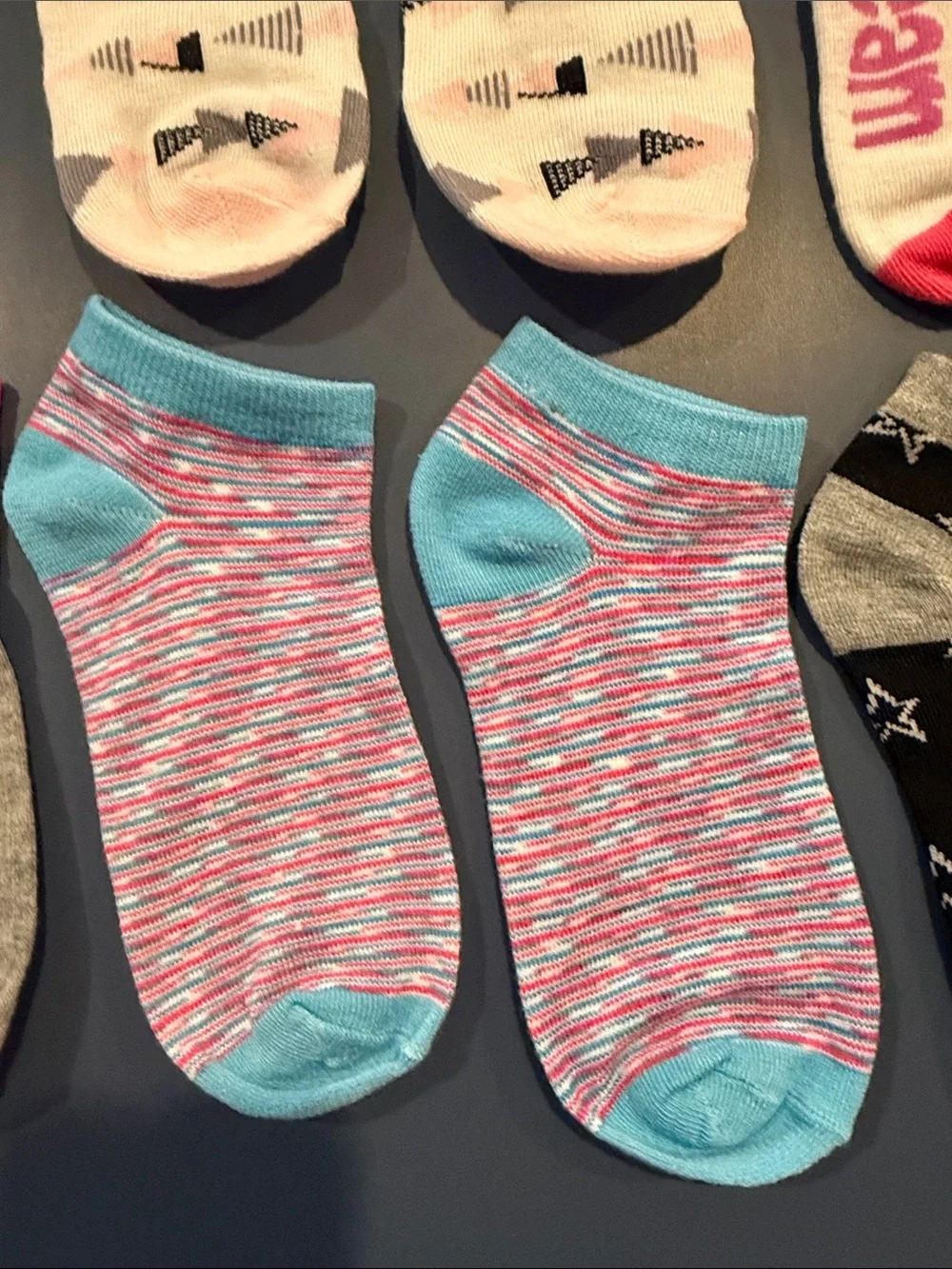 Assorted girls Low-Cut Sock Pack - Pink, Gray, Blue, Black. Never worn
